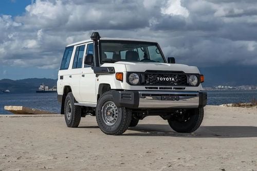 تويوتا لاند كروزر 70 LC 78 HARDTOP 2.8L AT LC76 2.8L AT V4 DIESEL 2025