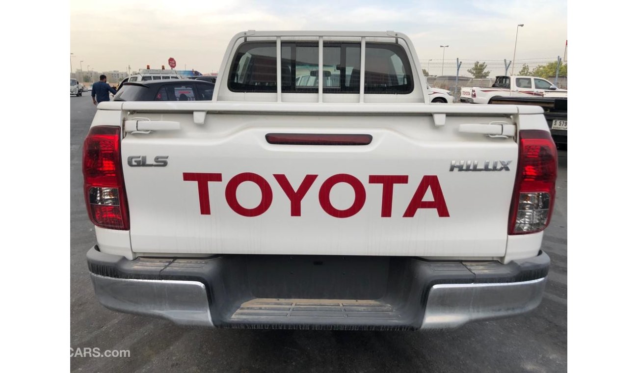 Toyota Hilux AUTOMATIC 4X2   PETROL