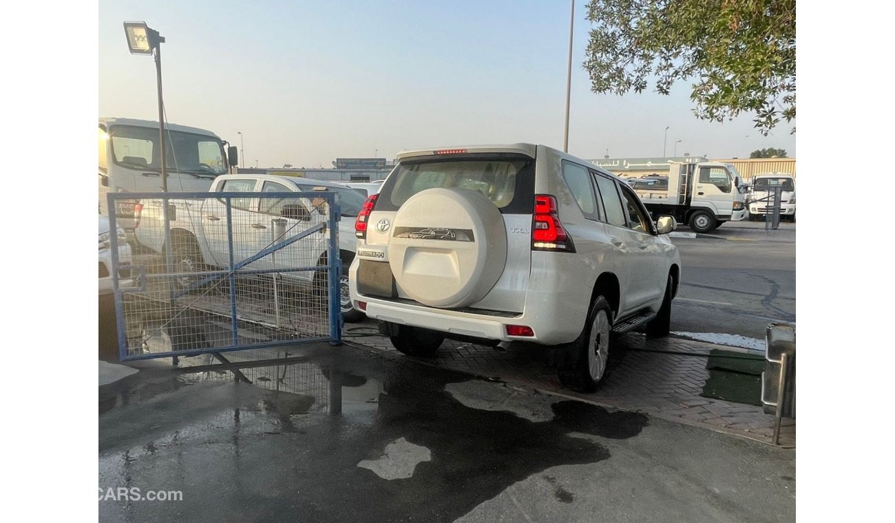 Toyota Prado v6 txl with sun roof