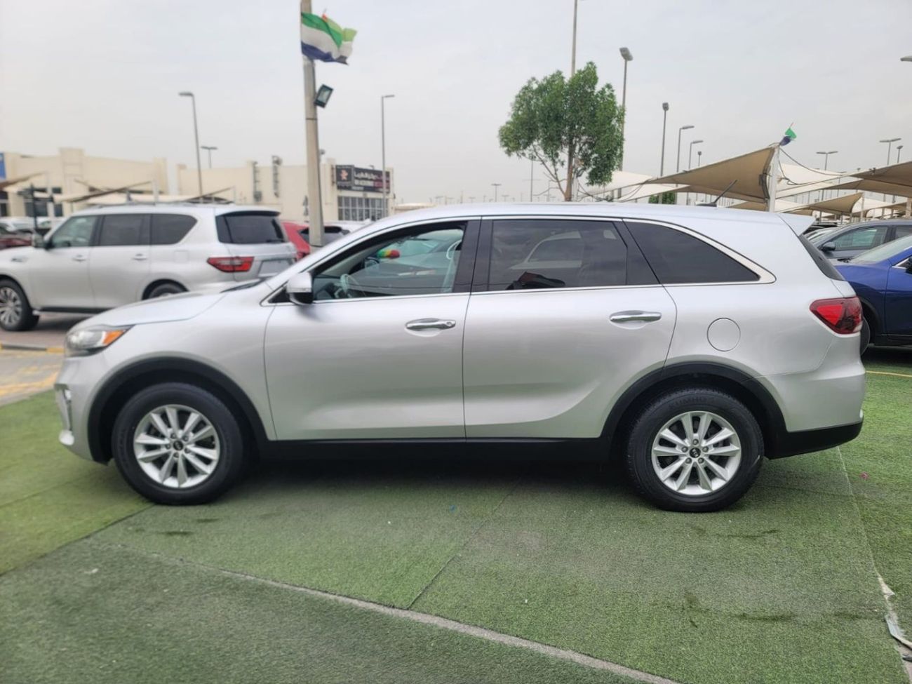 كيا سورينتو Mid Option 3.3L