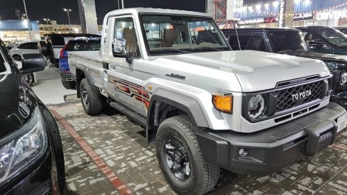 Toyota Land Cruiser Pick Up