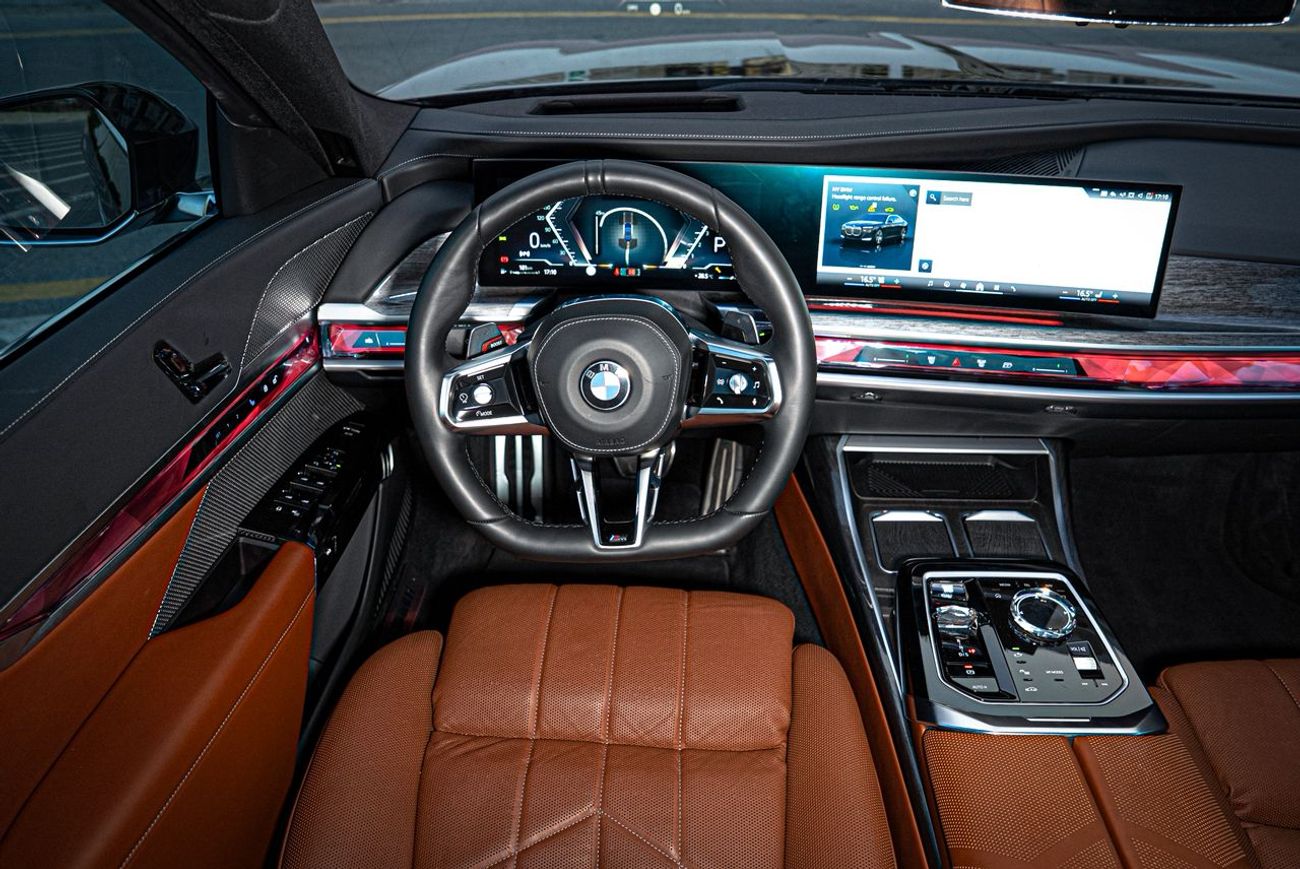 بي أم دبليو 740i