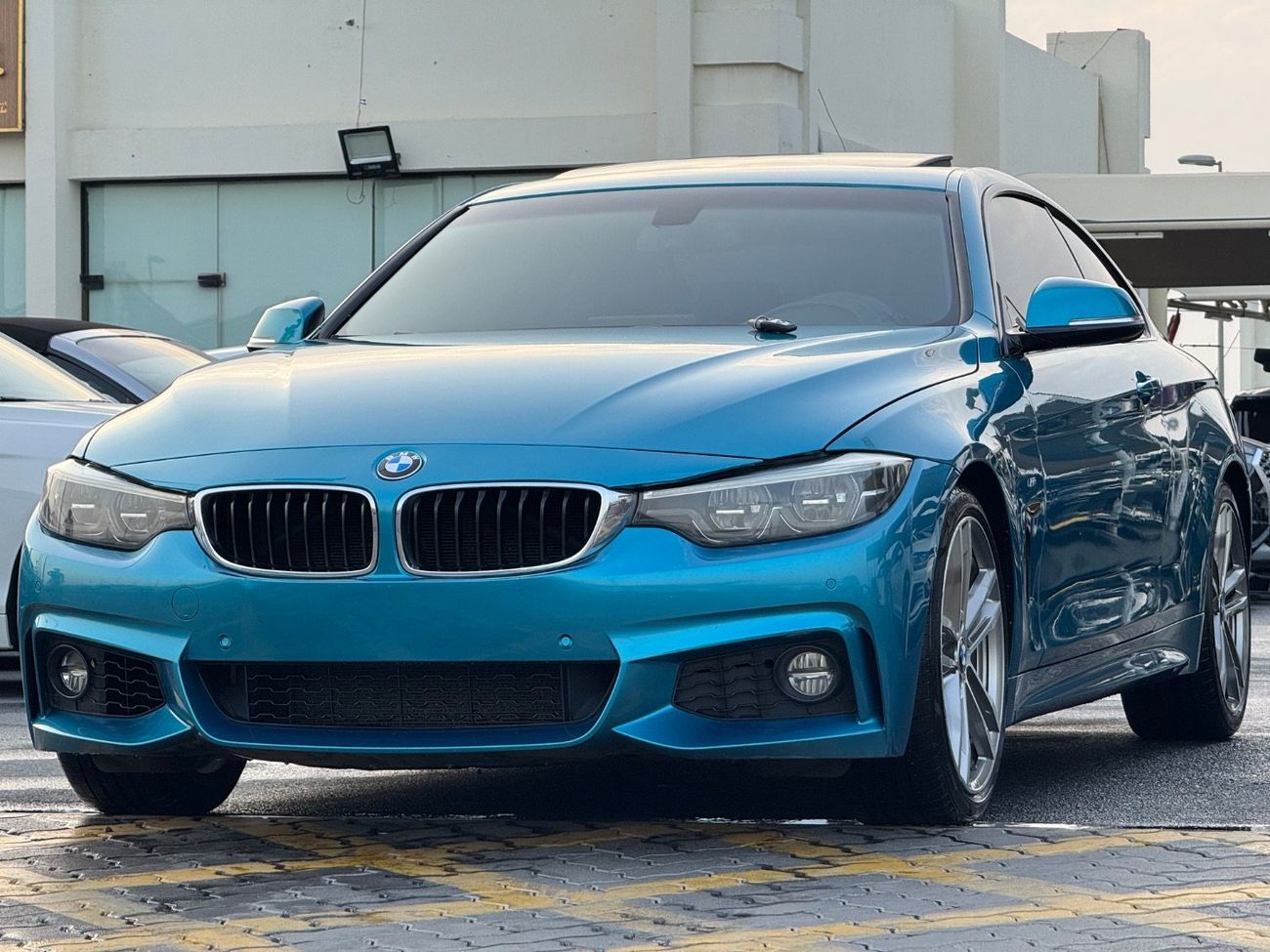 بي أم دبليو 420i Executive 2.0L