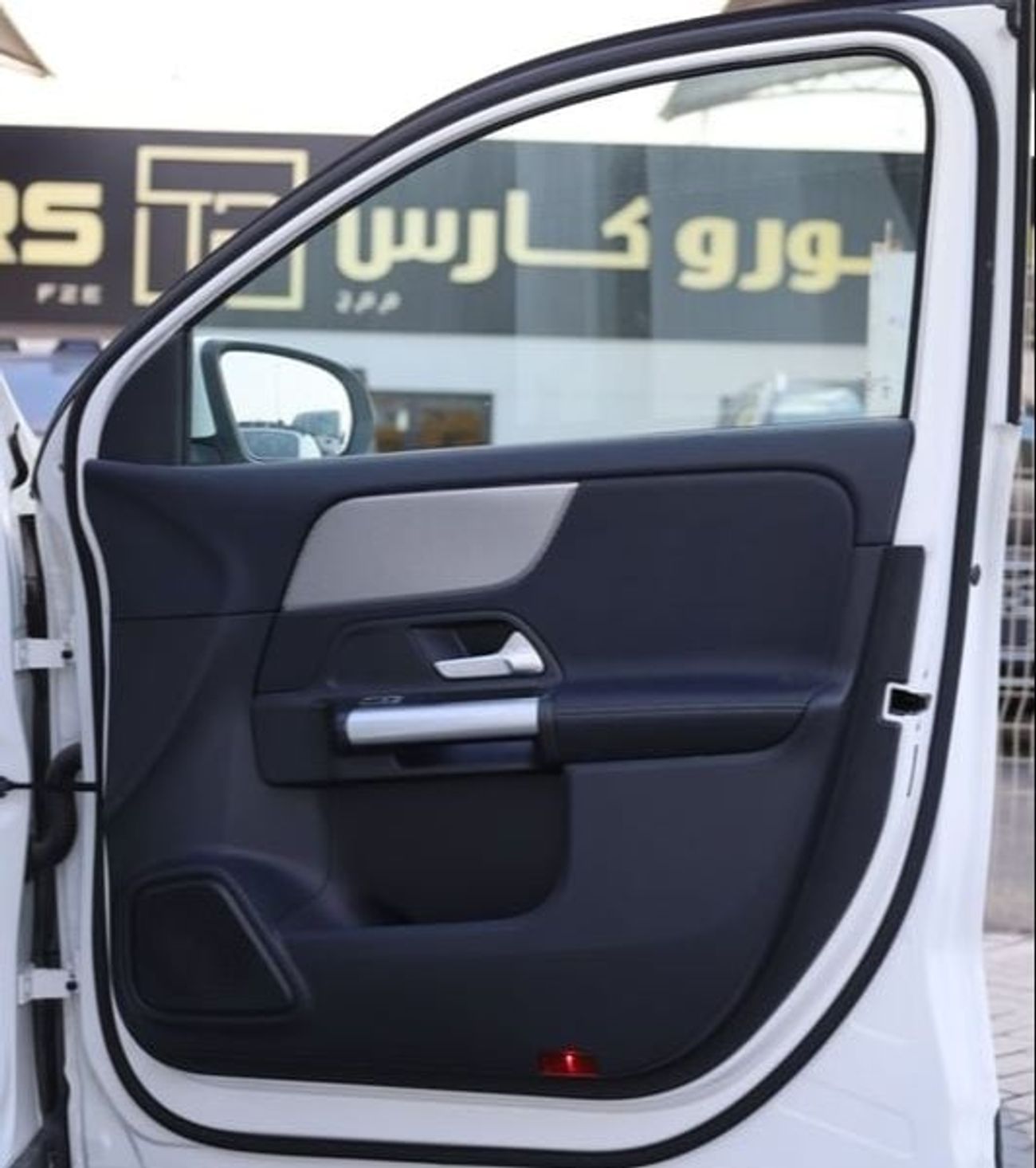 Mercedes-Benz GLA 200 MERCEDES BENZ GLA200 1.3L TURBO FULL OPTION MODEL 2025