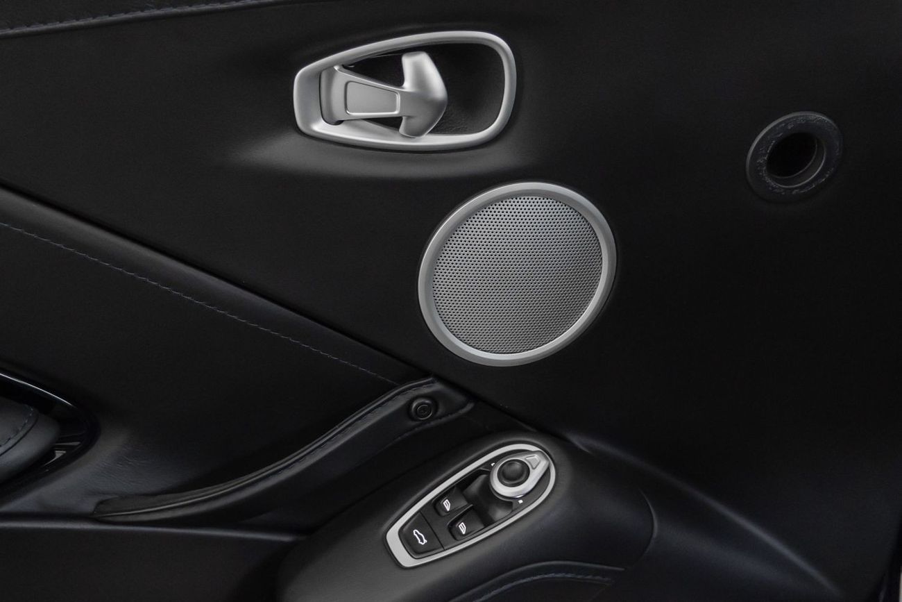 Aston Martin Vantage 2019 Aston Martin Vantage / Full PPF / Full History / Warranty