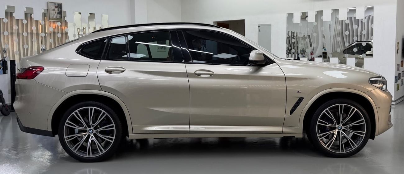 BMW X4 XDRIVE 30I M SPORT PACK Original paint .. GCC .. FSH .. M kit .. Perfect Condition