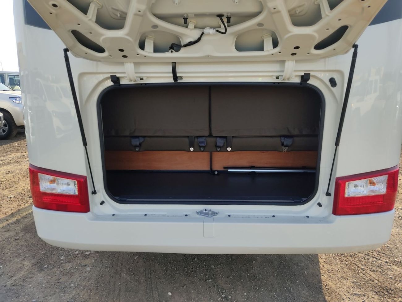 تويوتا كوستر TOYOTA COASTER 2.7 MT 30 SEATS WHITE 2024 * EXPORT ONLY AFRICA *