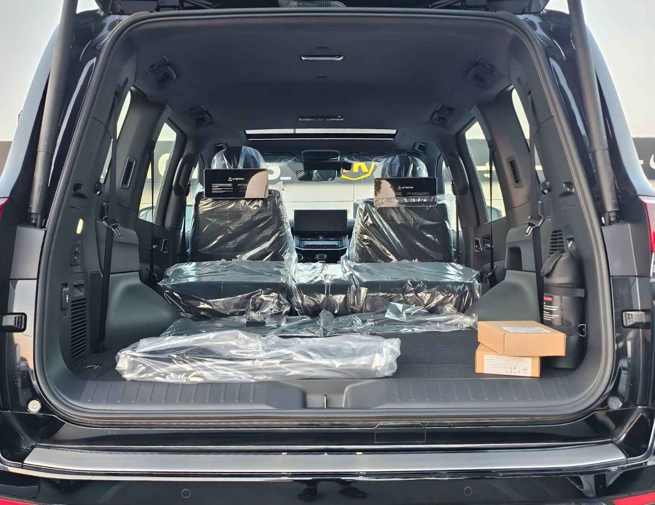 Toyota Land Cruiser VX TWIN TURBO / 3.5L V6 PETROL/ FRONT & REAR CAMERA / BIG DVD / FULL OPTION (CODE # VX)