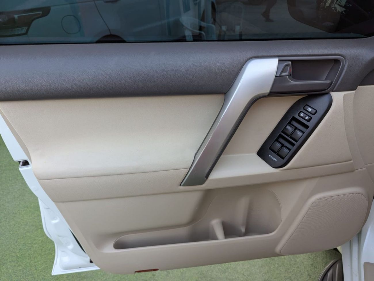 تويوتا برادو EXR 4.0L 4WD TOYOTA PRADO 2018 EXR V6 engine 4.0L clean car no any work required just buy and drive