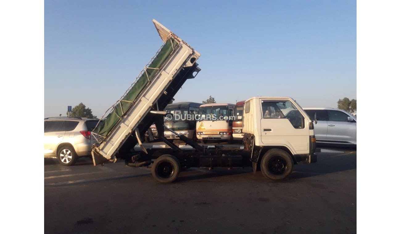 Toyota Dyna TOYOTA DYNA TRUCK RIGHT HAND DRIVE (PM988)