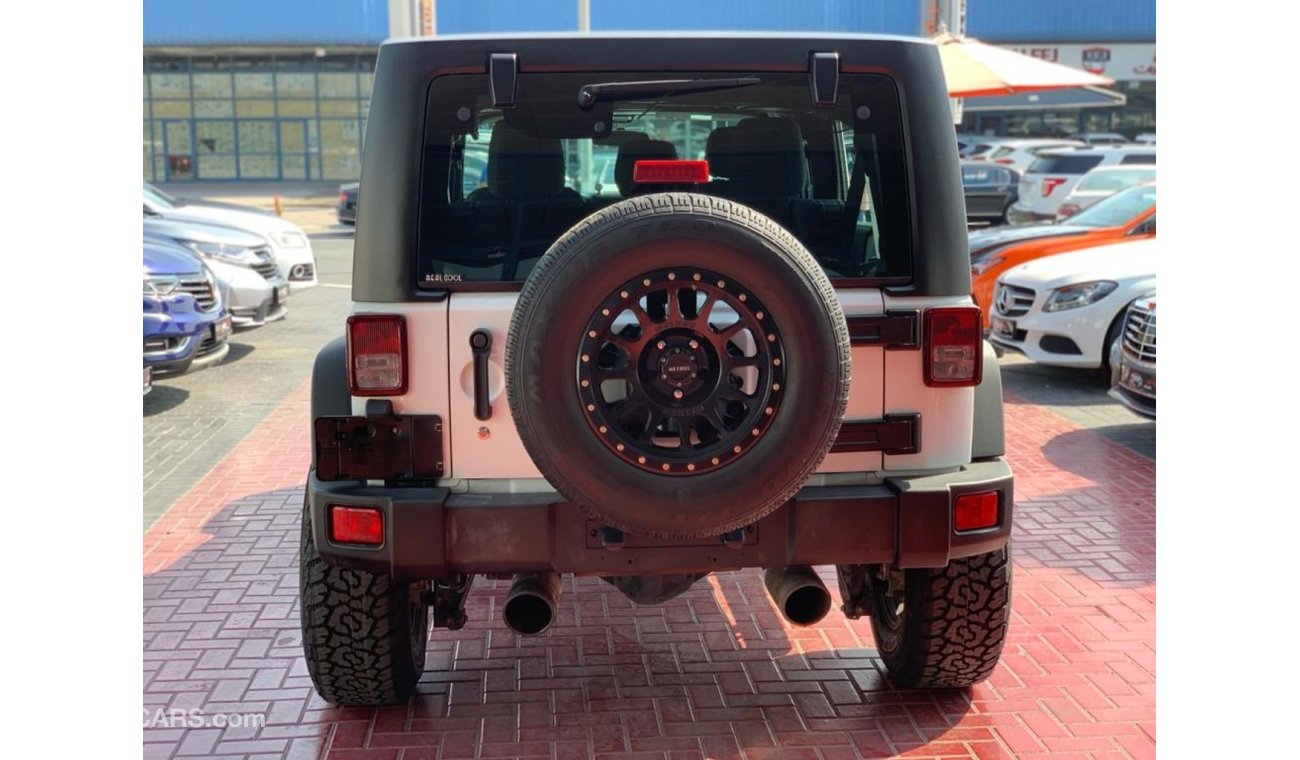 جيب رانجلر GCC UNLIMITED LIFTED 4 DOOR 2016 LOW MILEAGE SINGLE OWNER IN MINT CONDITION