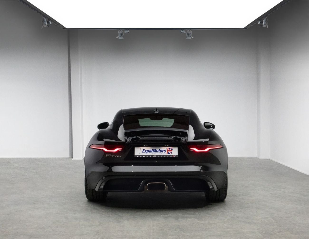جاكوار F Type R-Dynamic 3.0L (300 HP)