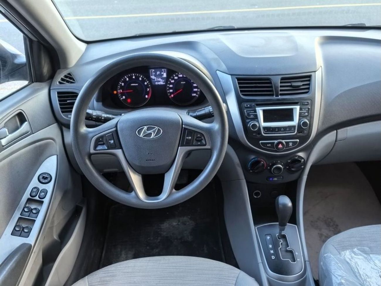 Hyundai Accent Base 1.6L (123 HP) Base 1.6L (138 HP) V4 1.6L / ECO CAR / IN PERFECT CONDITION / GCC