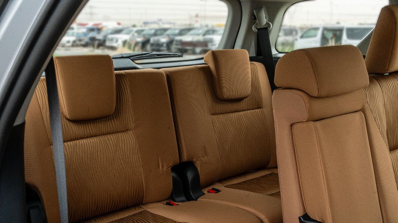 تويوتا فورتونر 2026 Toyota Fortuner VX 4.0L AT petrol (Silver-Tan)