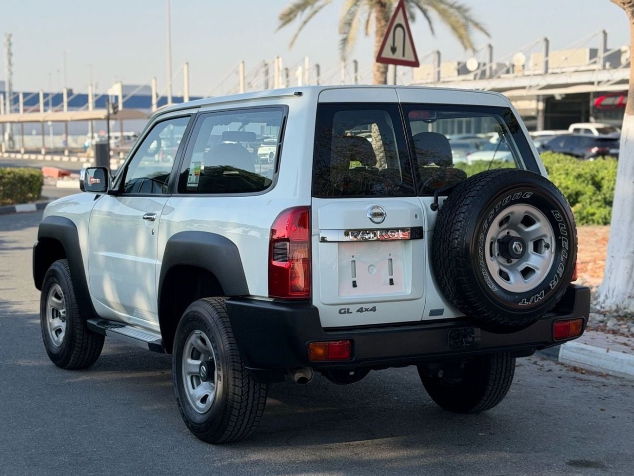 Nissan Patrol HT SAFARI