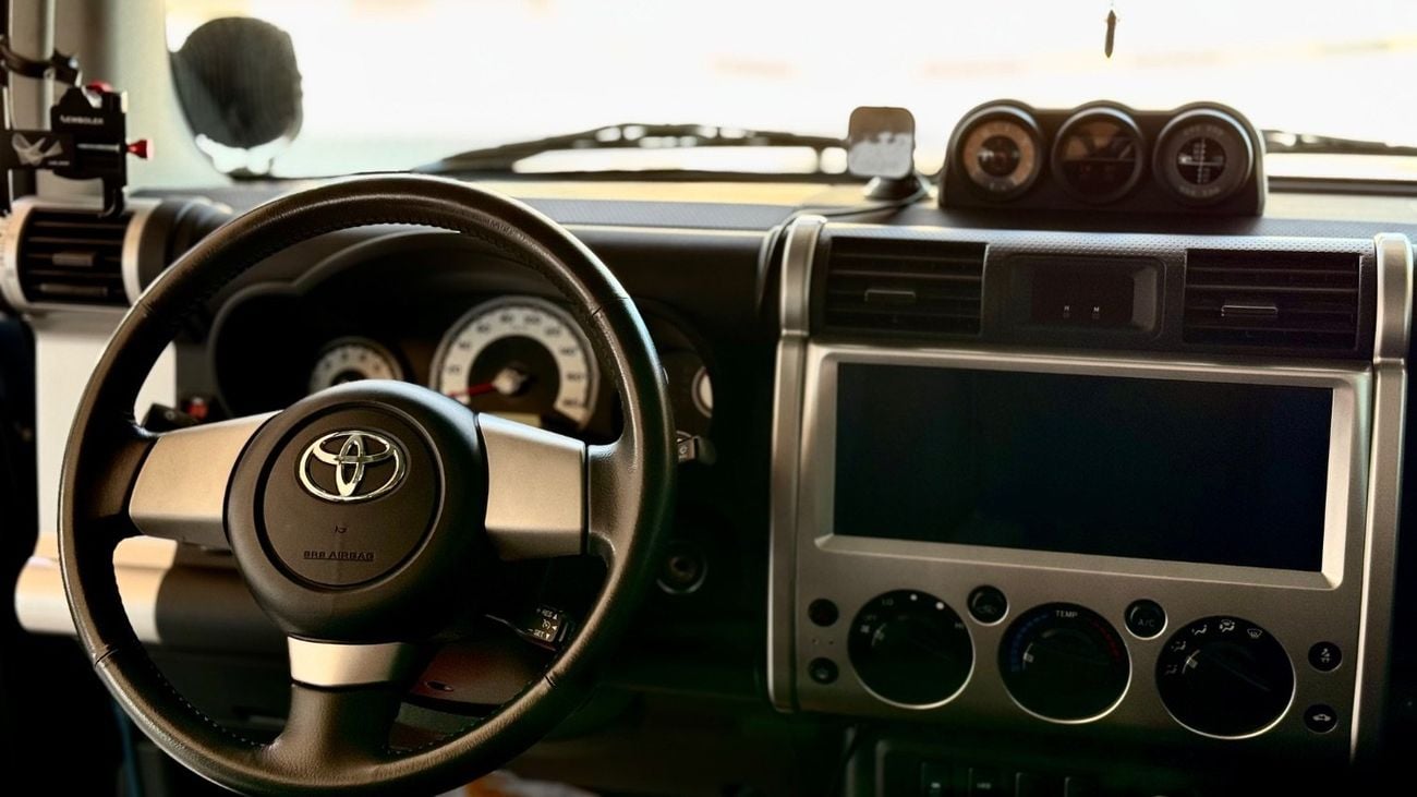 تويوتا إف جي كروزر GXR 4.0L A/T