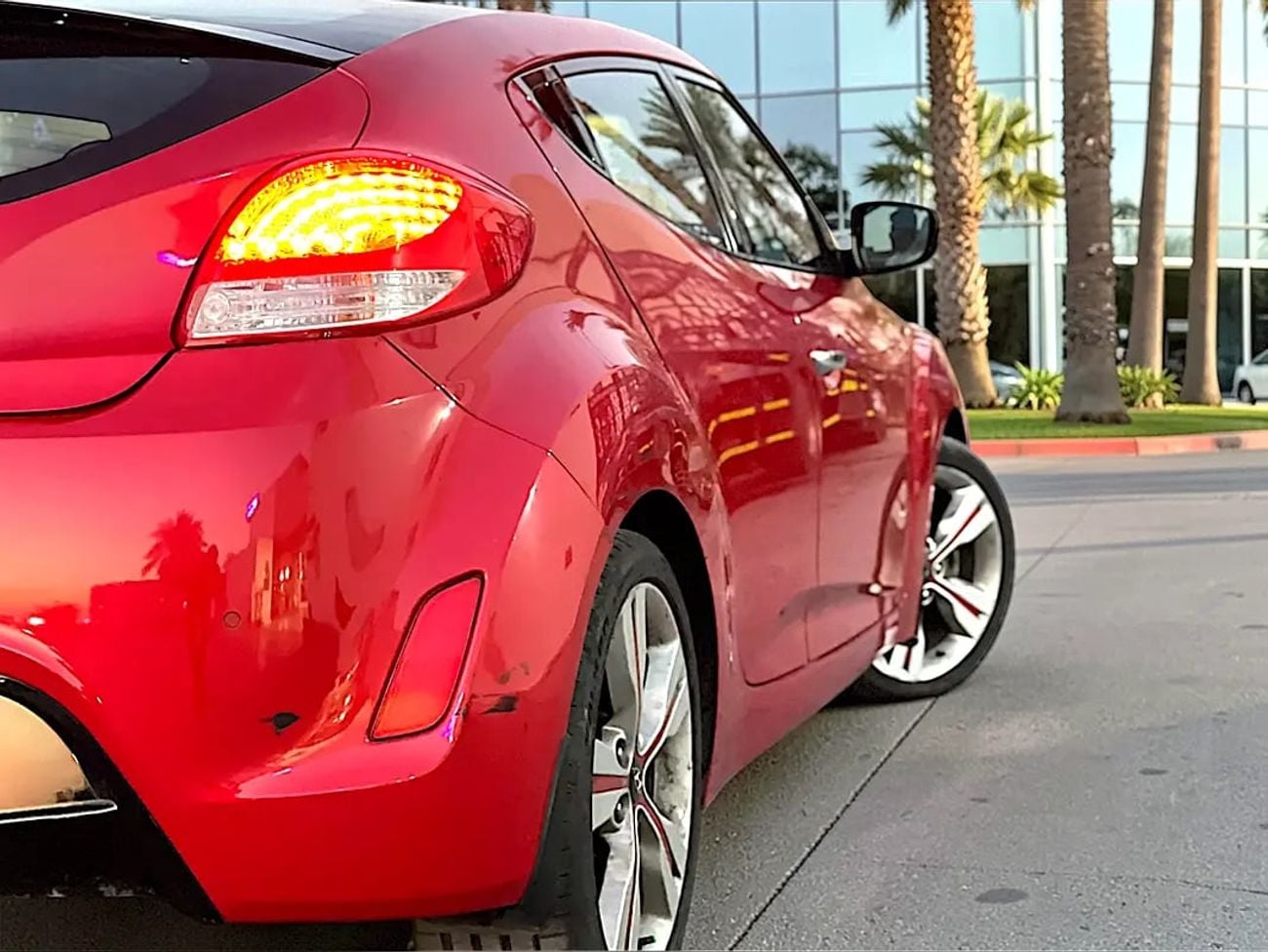 Hyundai Veloster GLS 1.6L GLS | 1.6L | |GCC | EXCELLENT CONDITION