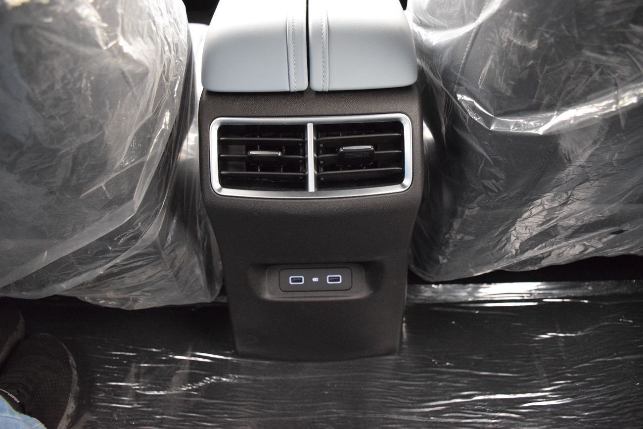 Chery EQ7 Full Electric Drive Range: 512-km