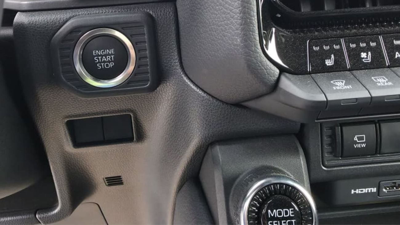 تويوتا برادو 2.4L | T/Petrol | 4x4 | Four Door | 5 Seater | Automatic