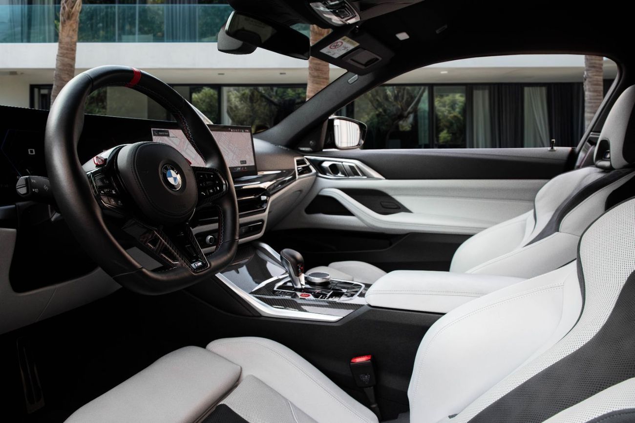 بي أم دبليو M4 8,323 P.M | 0% Downpayment | M4 Competition xDrive | Carbon Package | Agency Warranty