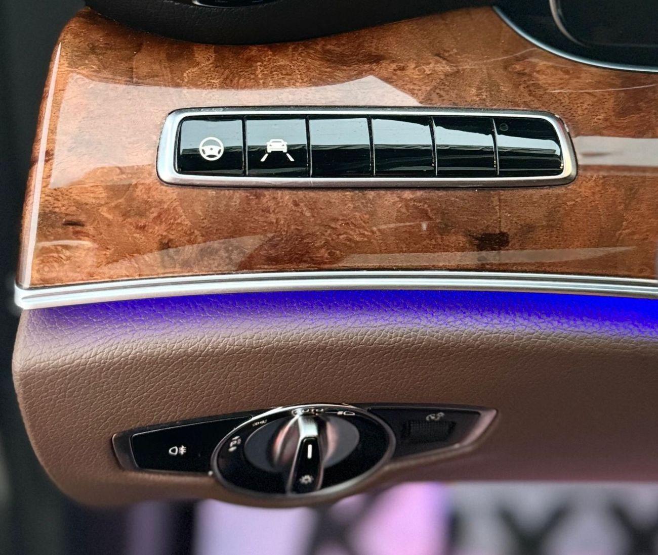 مرسيدس بنز E 450 4MATIC 3.0L