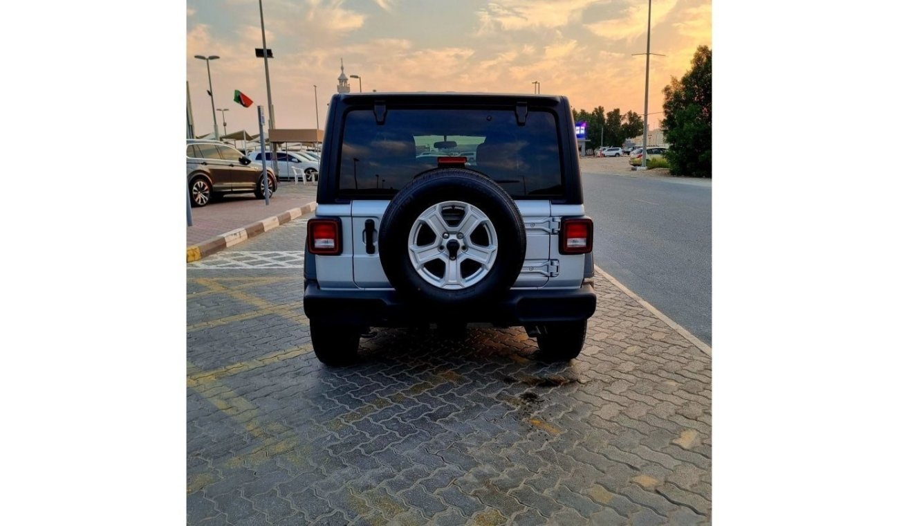 جيب رانجلر JEEP WRANGLER 2023 CLEAN TITLE (2400km only)