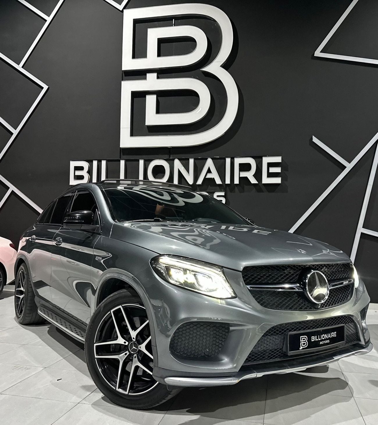 مرسيدس بنز GLE 43 AMG MERCEDES-BENZ GLE 43 AMG | GCC | 2019 | FULL OPTIONS LIKE NEW
