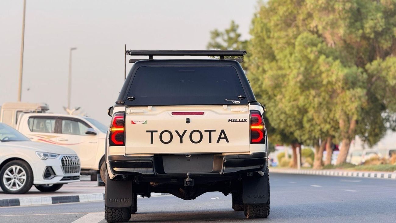 تويوتا هيلوكس -