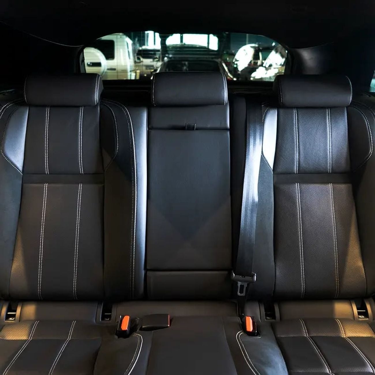 Land Rover Range Rover Velar 3,161 pm • 0% Downpayment • P250 S • 1 Year Warranty