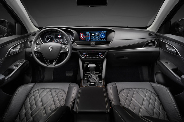 Borgward BX7 interior - Cockpit