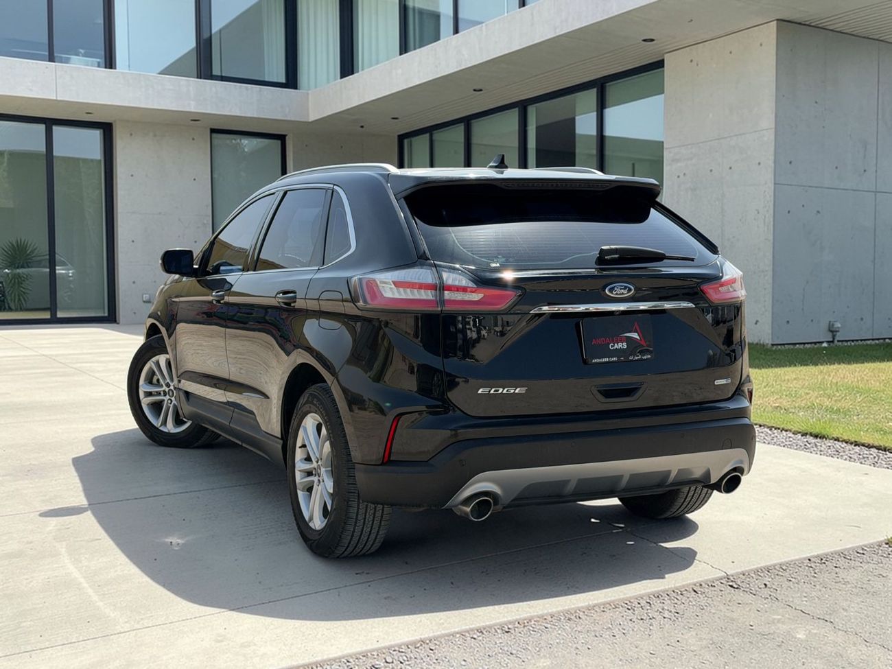 Ford Edge FORD EDGE 2.0L V4 ECOBOOST V4 A/T | 2019 | GCC SPECS | BLACK EXTERIOR | AED 640 per month