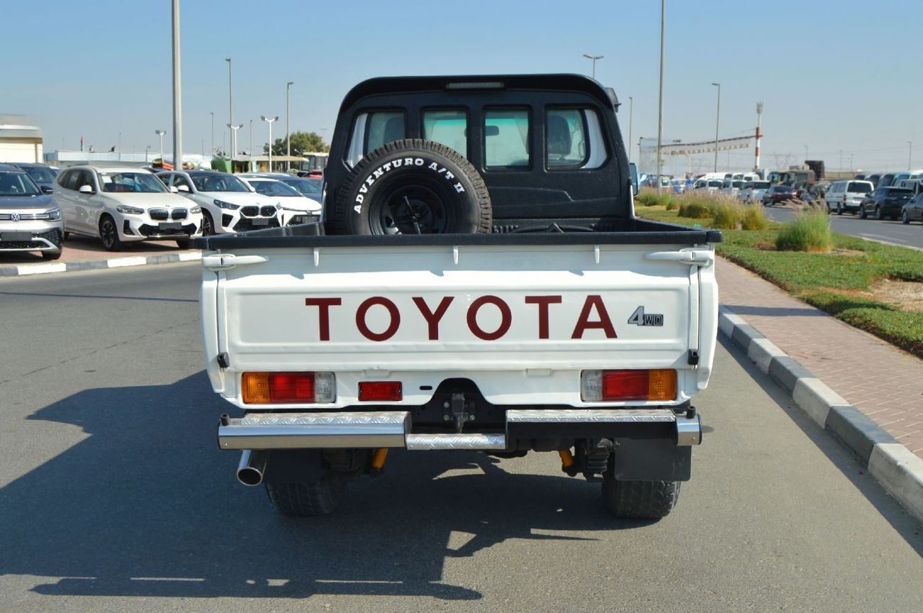 Toyota Land Cruiser Pick Up Single cabin