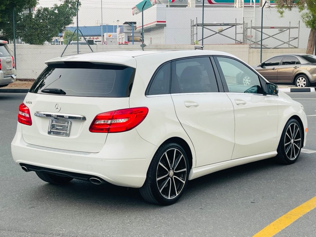 مرسيدس بنز B 220 Panorama full option