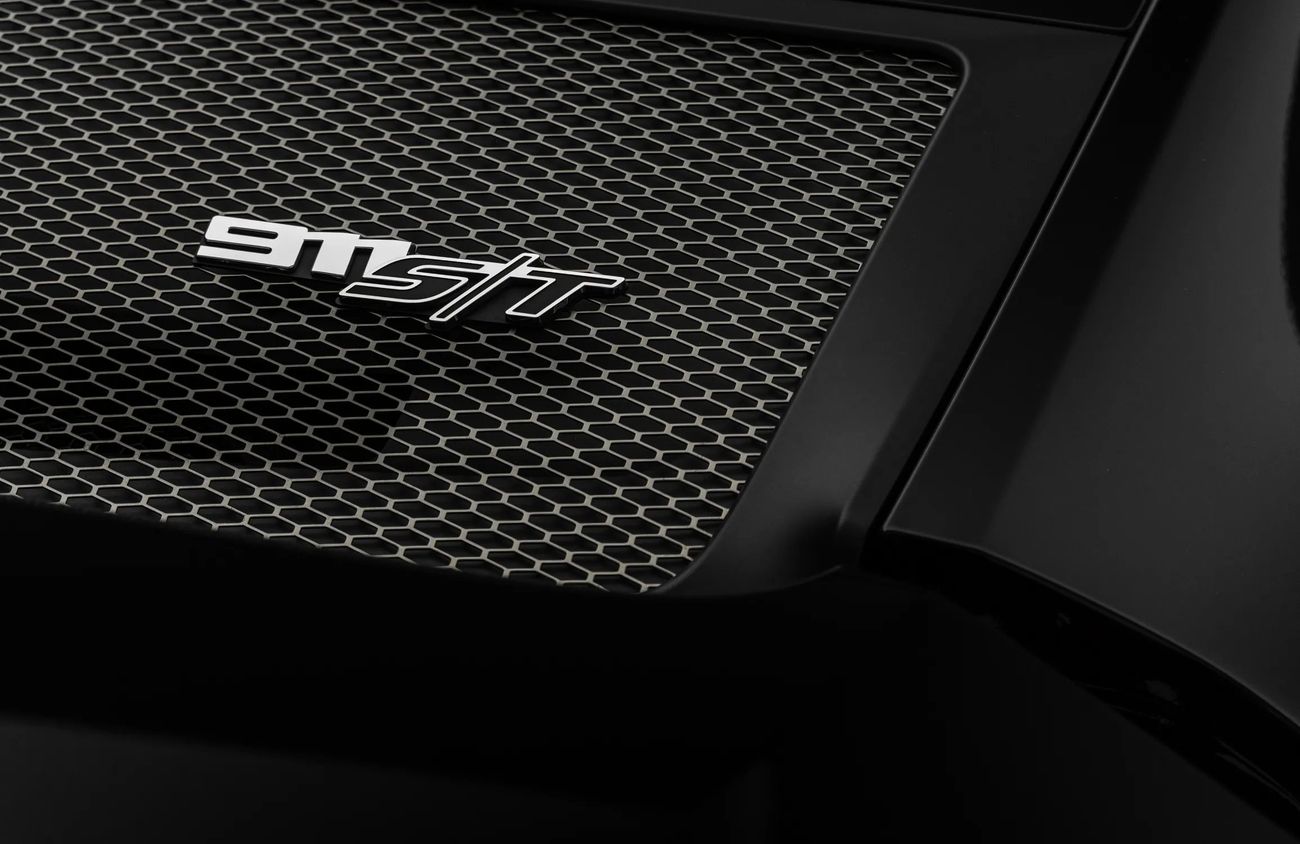 Porsche 911 4.0L F6 Naturally Aspirated Engine