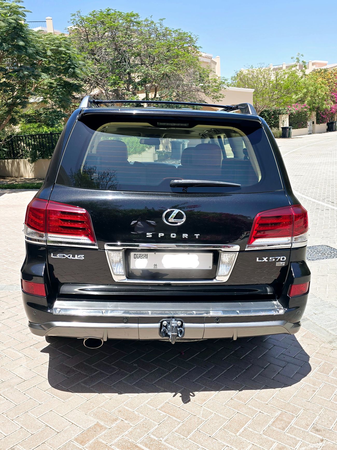 Lexus LX 570 Signature 5.7L