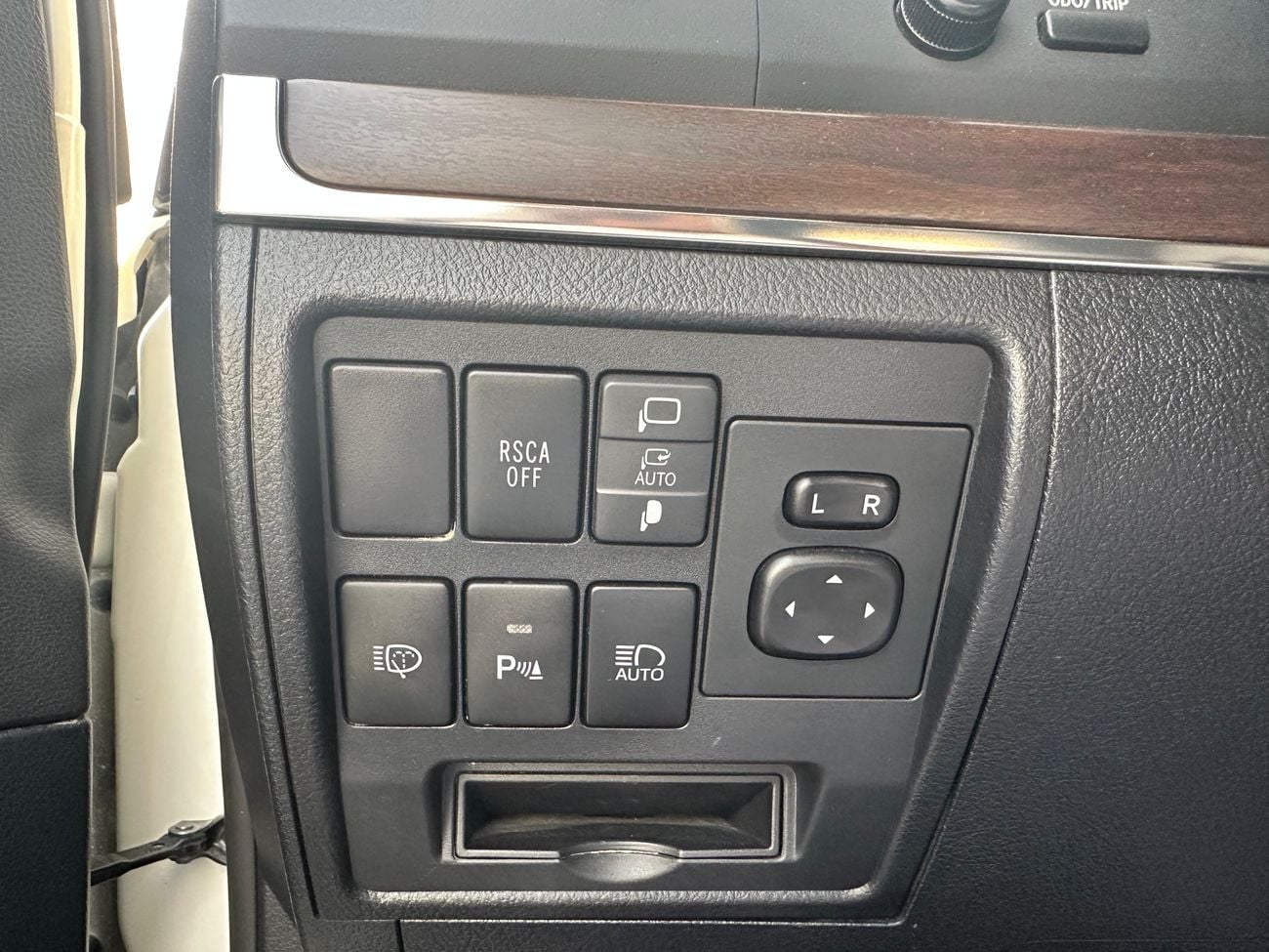 Toyota Land Cruiser VXR