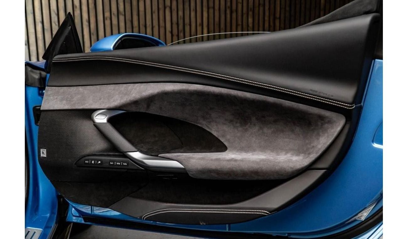 فيراري 296 GTS 3.0T V6 Spider F1 DCT RIGHT HAND DRIVE