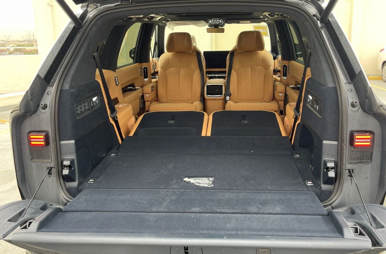 Zeekr 9X FLAGSHIP FULL SIZE LUXURY HYBRID SUV 2.0L-4CYL + THREE ELECTRIC MOTORS AWD