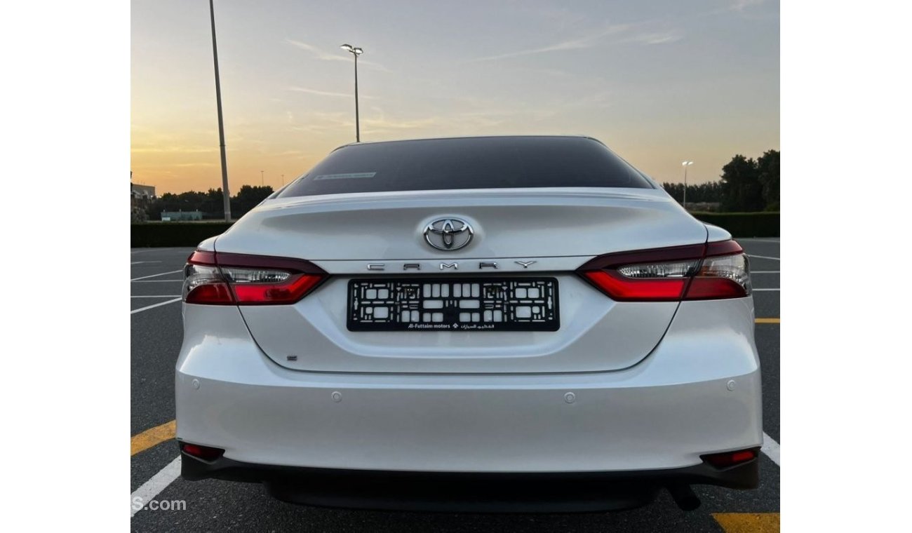 Toyota Camry S