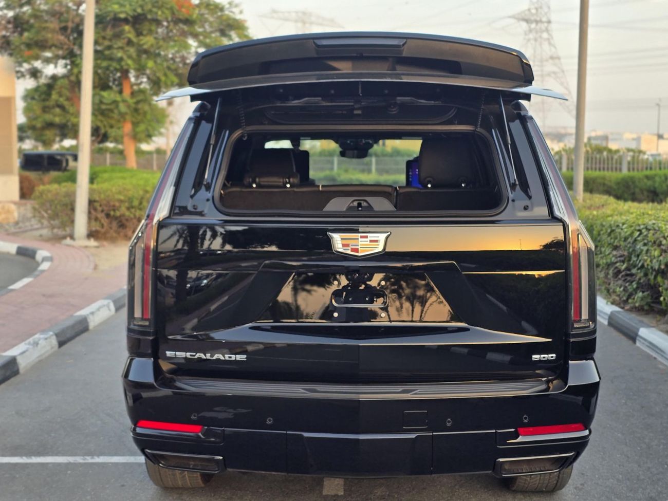 Cadillac Escalade Sport Platinum 6.2L 4WD