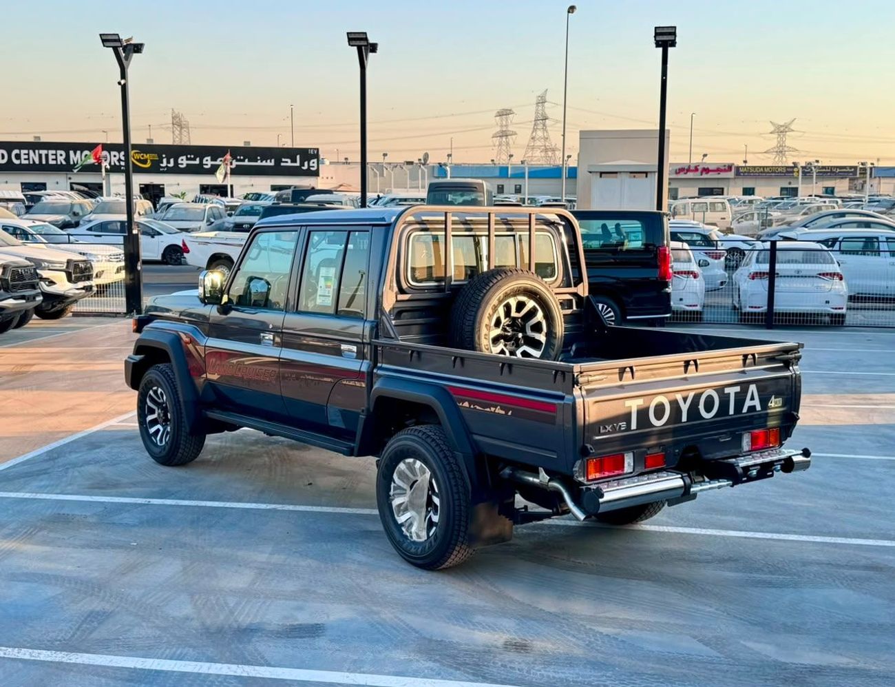 تويوتا لاند كروزر بيك أب 70 LC 79 - 4.0L - PETROL - AUTOMATIC - 2026