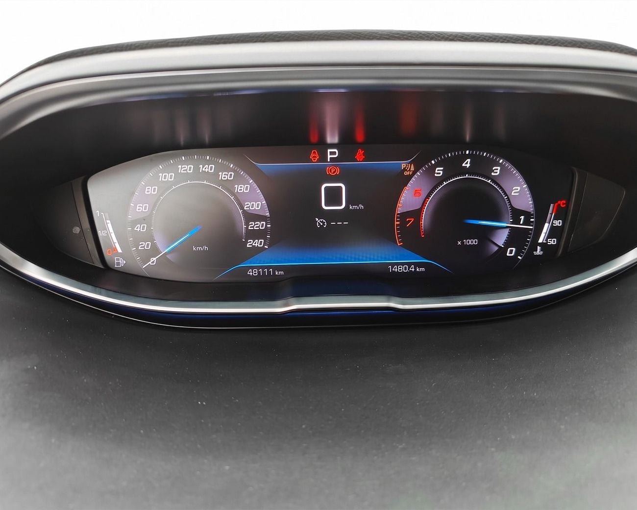 Peugeot 3008 ACTIVE l GCC Specs l 2 Keys l AED 865 / Monthly