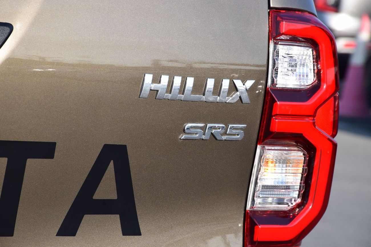 Toyota Hilux 4X4 (2.8L) DIESEL RIGHT HAND