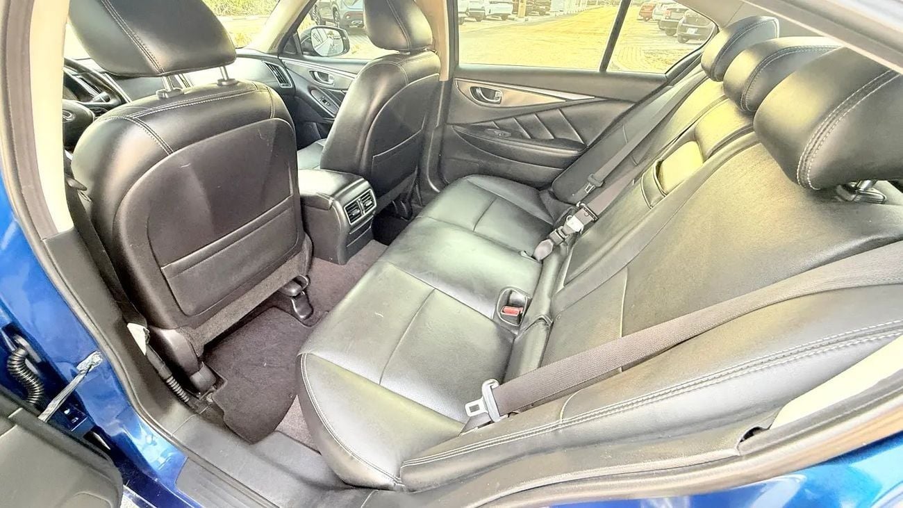 إنفينيتي Q50 LUXE 2.0 turbo GCC Specs, excellent condition
