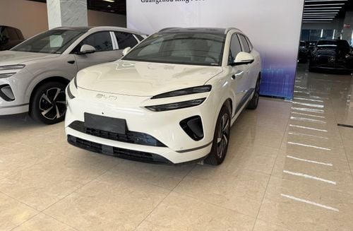 بي واي دي سيليون 06 605KM EV plus white-grey