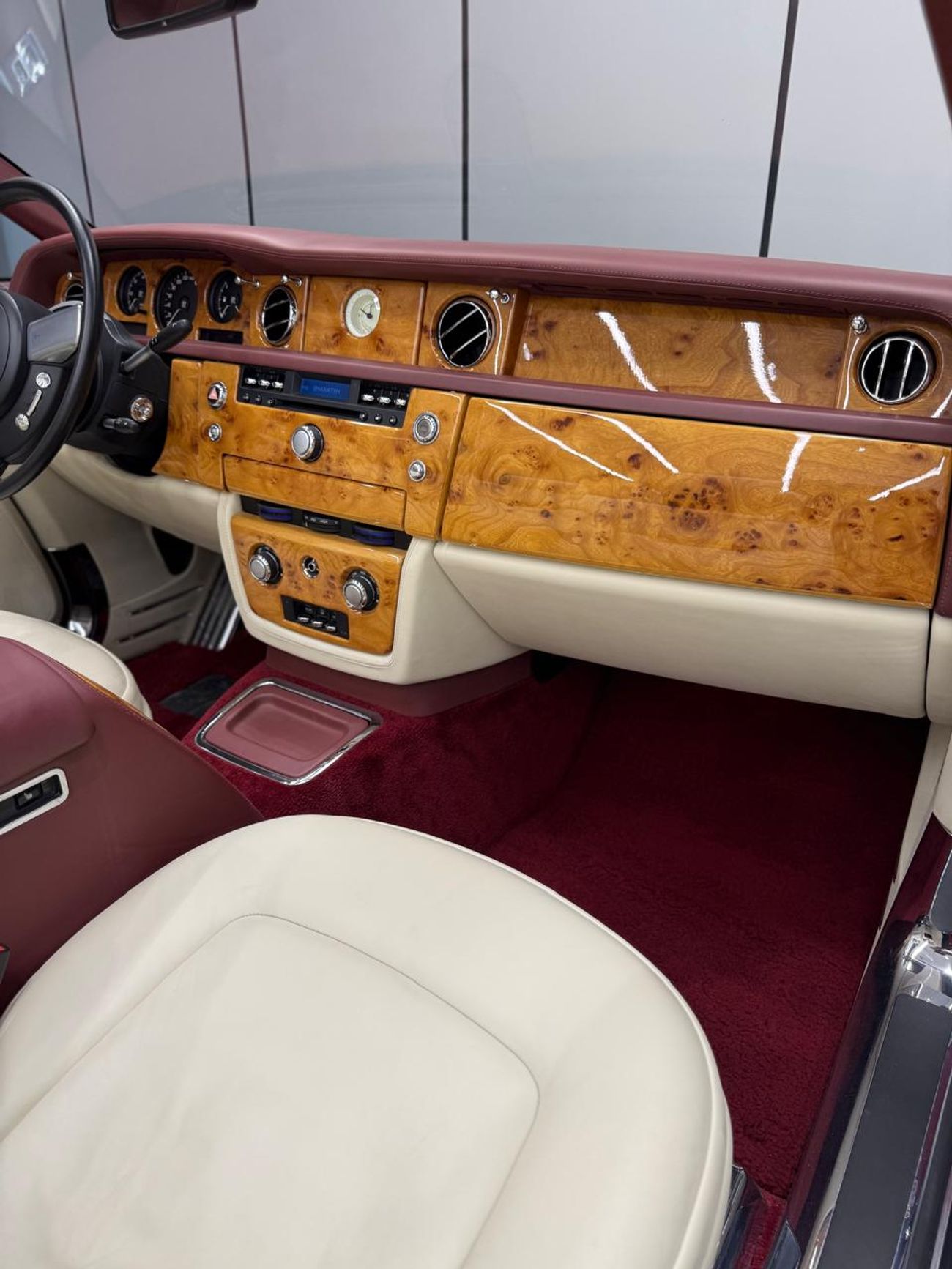 رولز رويس فانتوم Drophead Coupé | GCC Specs | Iconic Luxury Convertible