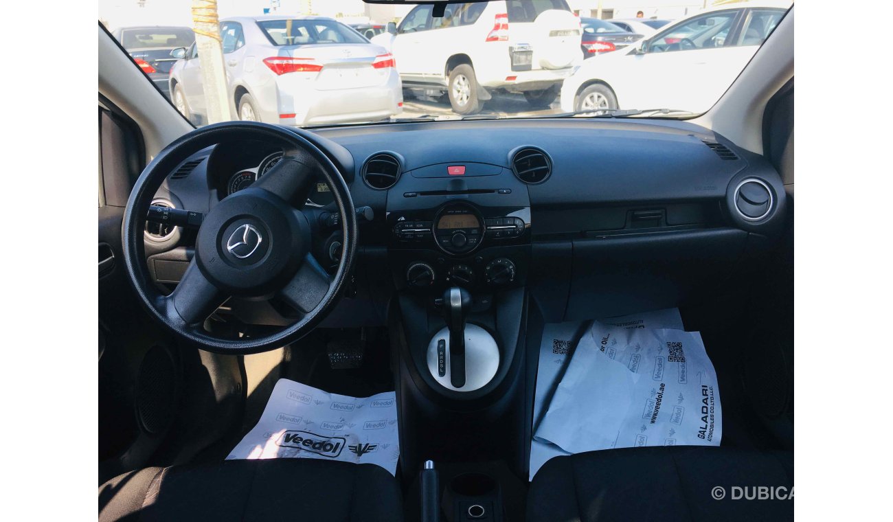 مازدا 2 سياره نظيفه جدا بدون حوادث بحاله ممتاده