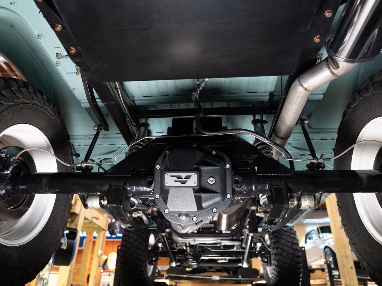 شيفروليه بليزر K5 Velocity Restorations LT1 10 Speed Pro Touring Restomod