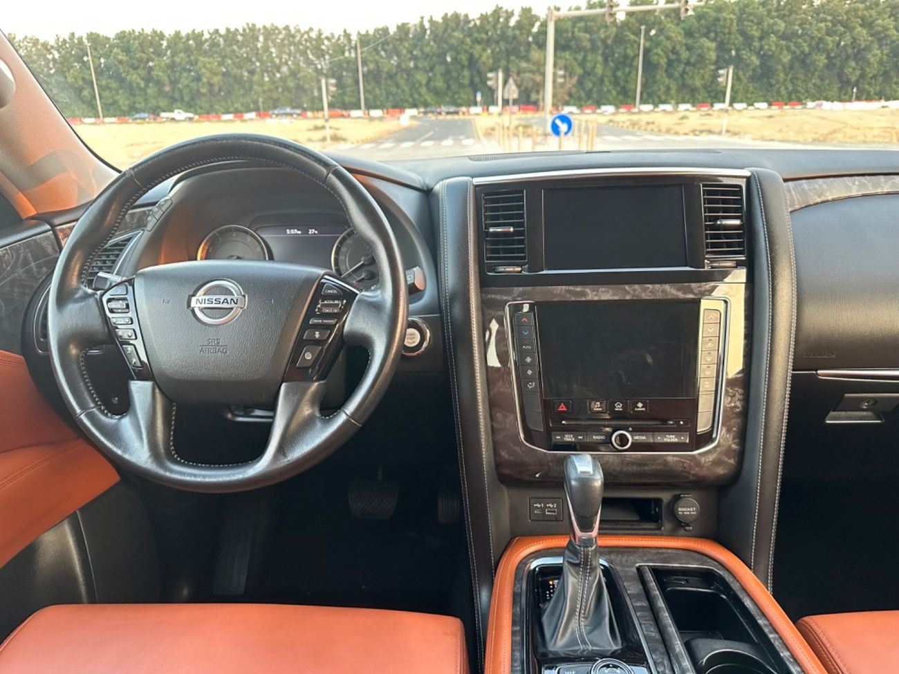 Nissan Patrol SE T1 4.0L MODEL 2020 GCC CAR PERFECT CONDITION INSIDE AND OUTSIDE FULL OPTION