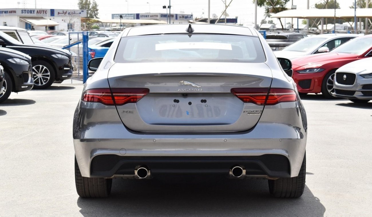 Jaguar XE 2.0 I4 R-Dynamic HSE (300PS) AWD Aut